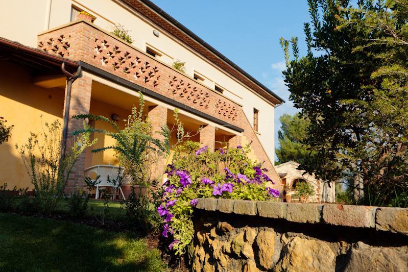 Agriturismo Le Vallette Биббона Экстерьер фото