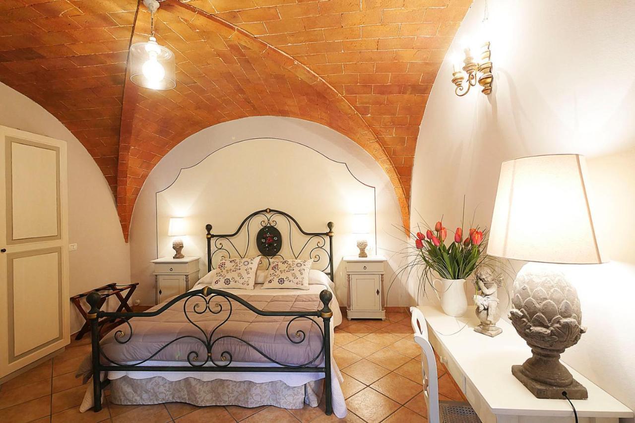 Agriturismo Le Vallette Биббона Экстерьер фото