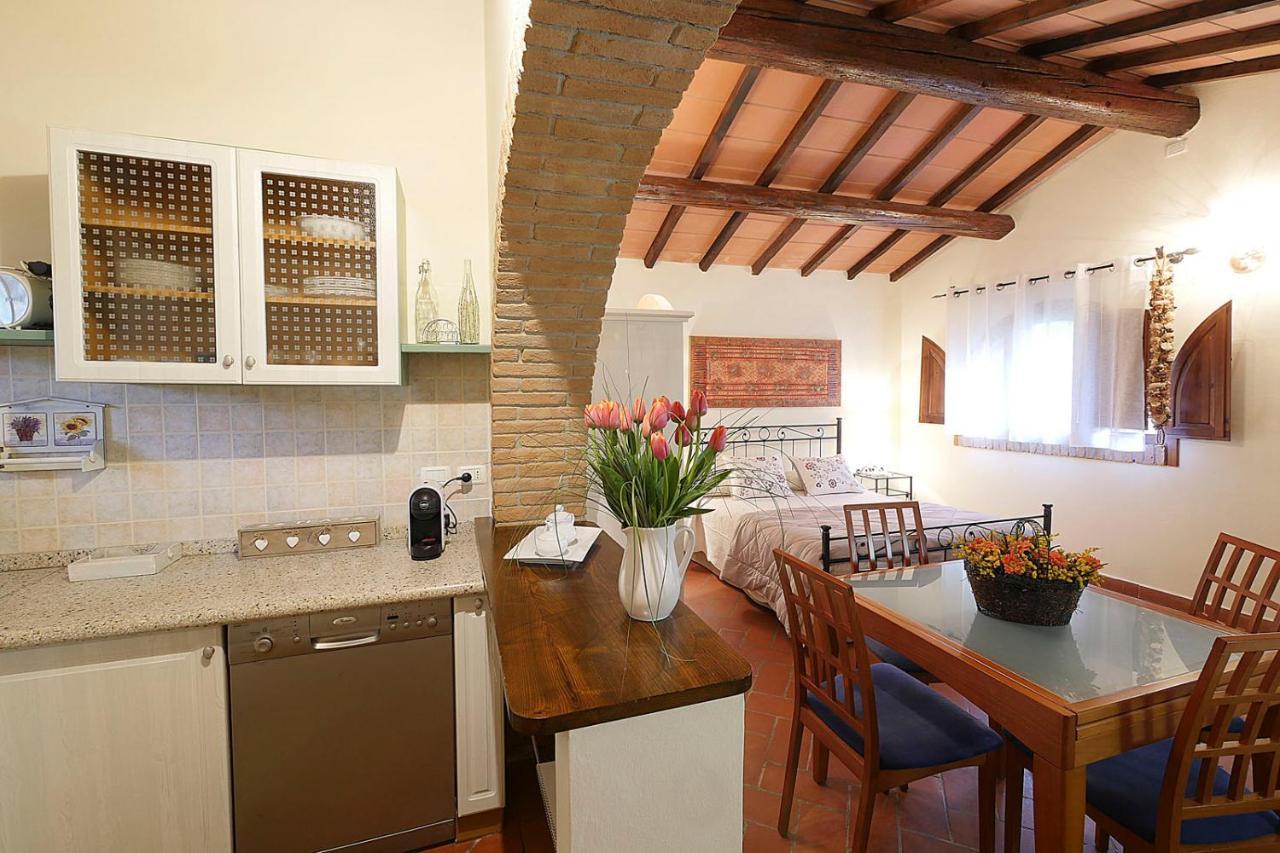 Agriturismo Le Vallette Биббона Экстерьер фото