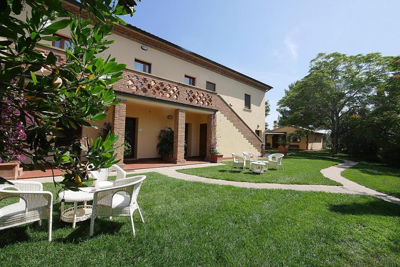 Agriturismo Le Vallette Биббона Экстерьер фото
