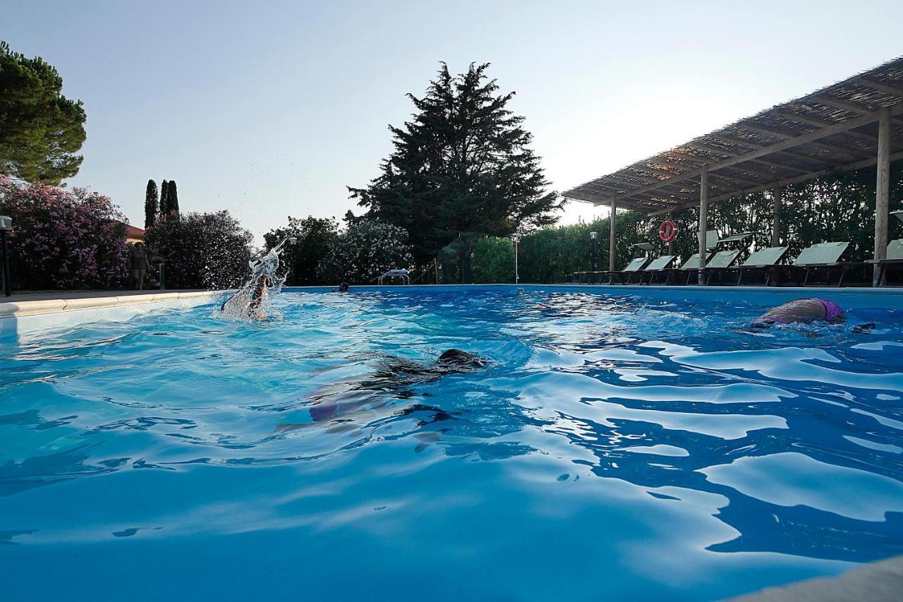 Agriturismo Le Vallette Биббона Экстерьер фото
